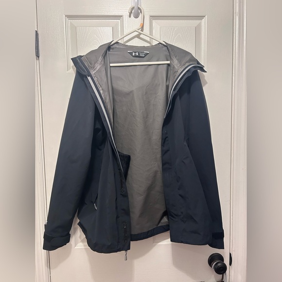 Black under armour rain jacket. Size medium - Picture 1 of 5
